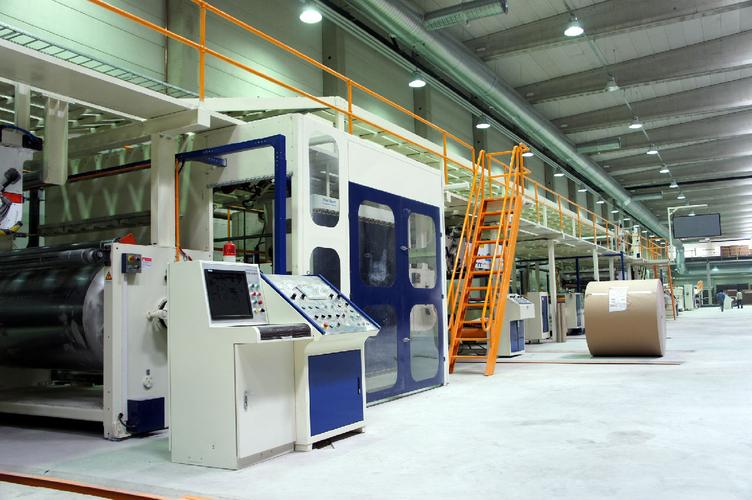 专门从事瓦楞纸包装机械及生产及高精度军工系列产品厂家,1990年企业